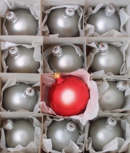 christmas-bulbs-1258956-639x750